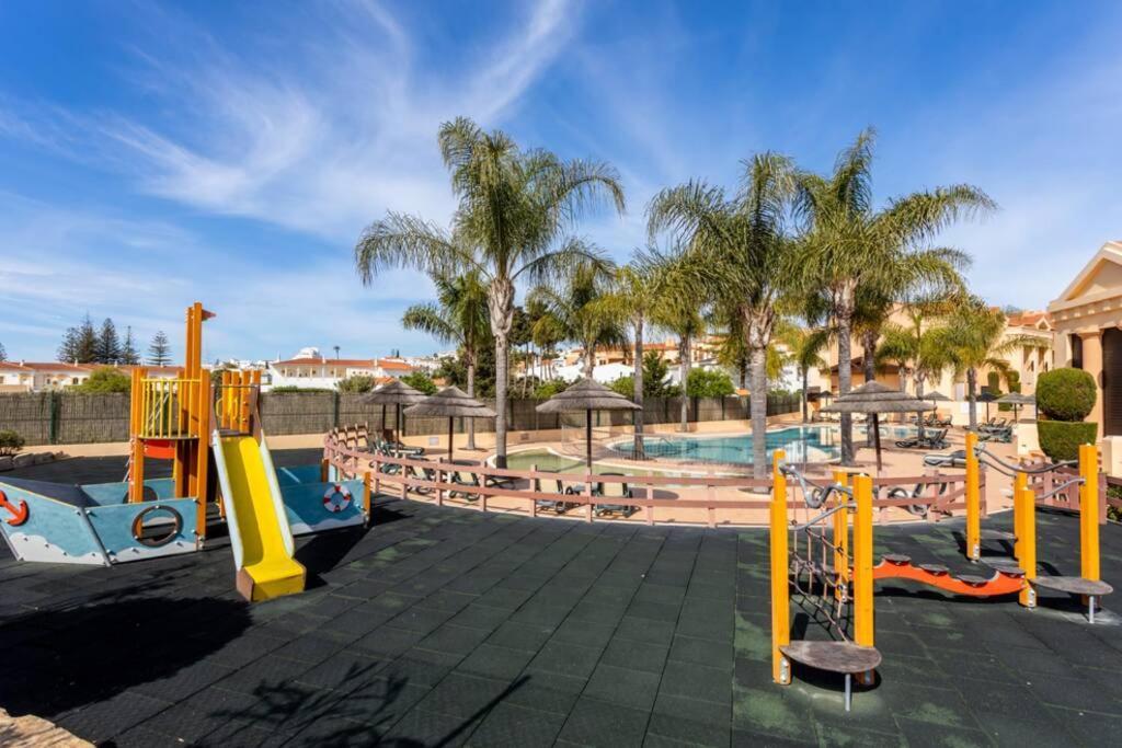 Baia Da Luz- Ground Floor Apartment エクステリア 写真