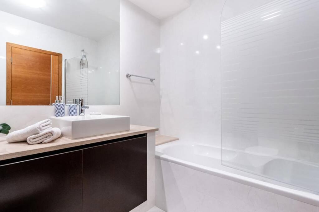 Baia Da Luz- Ground Floor Apartment エクステリア 写真
